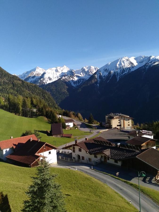 イェルツェンス Haus Edelweiss Bed & Breakfast エクステリア 写真