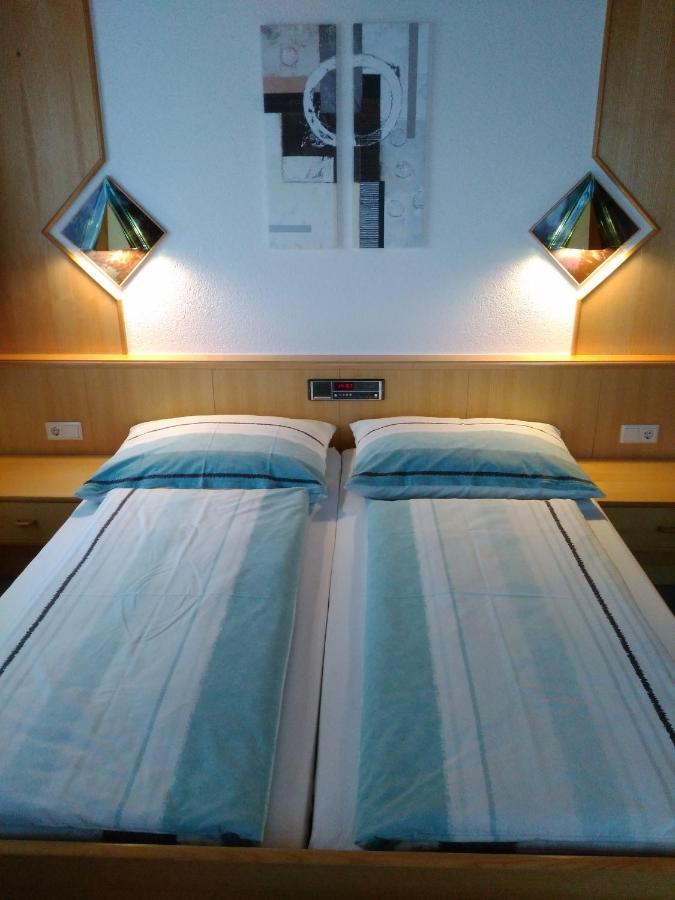 イェルツェンス Haus Edelweiss Bed & Breakfast エクステリア 写真